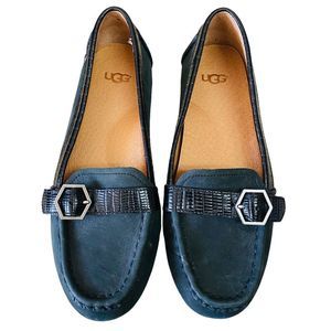 UGGS FEMALE Gwynith Black Slip On Driving Loafers BOAT SHOES Sz 5.5